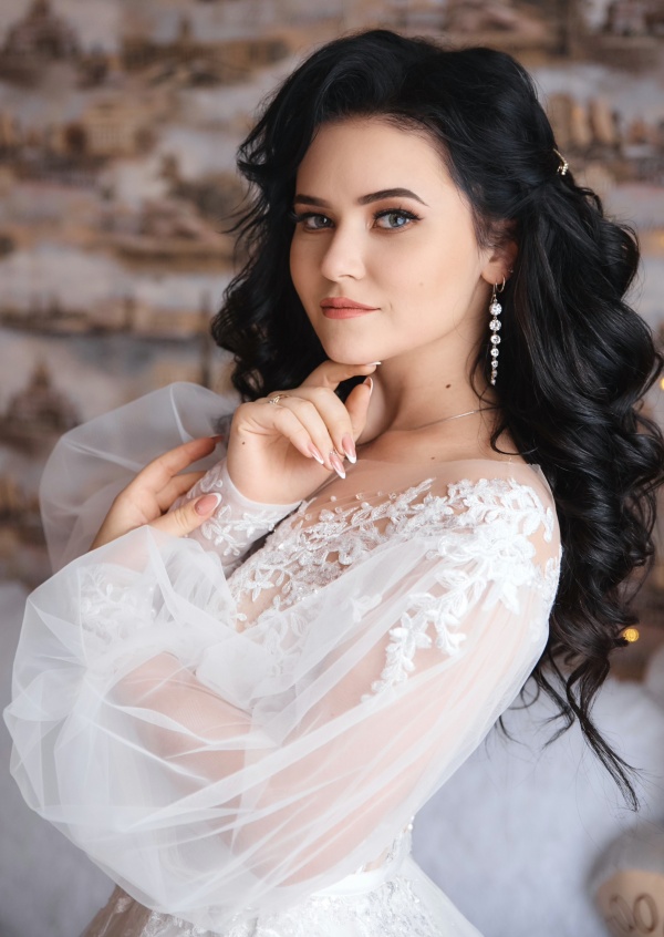 Невесты Ime-sposa, Софья Подмазова (Берта)
